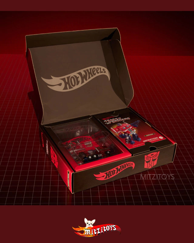 Optimus Prime Transformers - Hot Wheels Premium - Red Line Club (RLC)