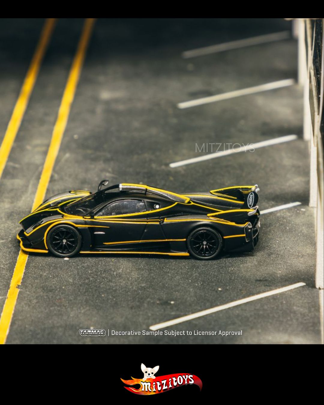 Pagani Huayra R Tarmac Works Escala 1:64 ; Negro / Líneas Amarillas; (Mijo Exclusives Limited Edition)